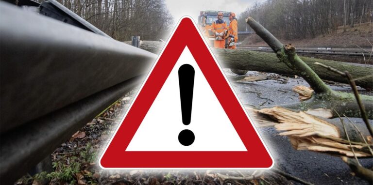 Schwere Unwetterschäden in Deutschland! Zug rast gegen Baum, Keller laufen voll, schwer Verkehrsbehinderungen!