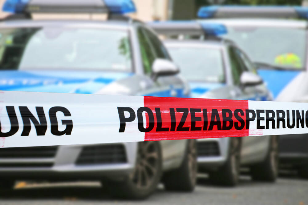 Schreckliche Bluttat auf dem Dorf - Mann tötet Ex-Frau und verletzt neuen Freund schwer!