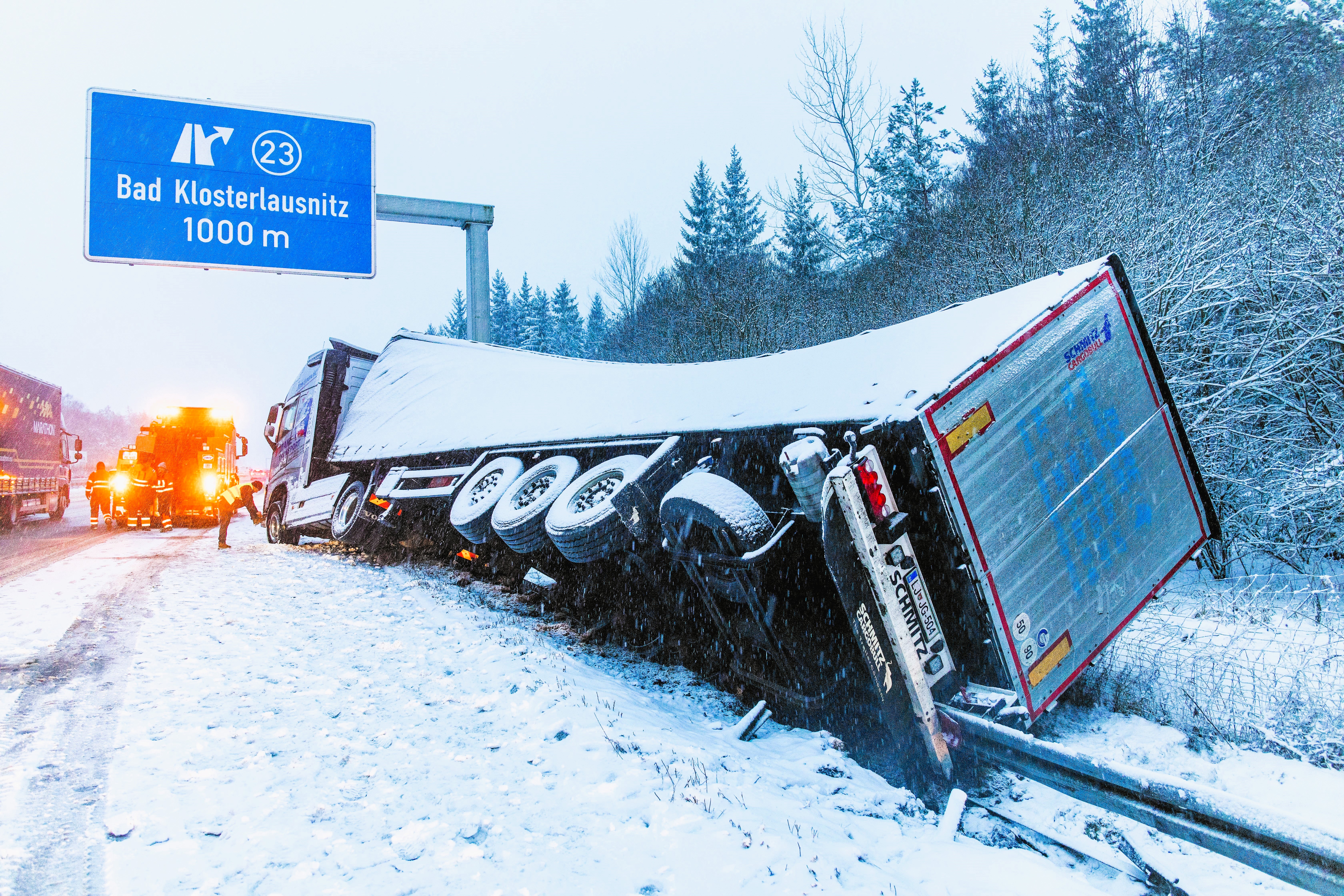 Glatteis-Warnung! Winter-Schock: Polarluft und Sturm bringen Schneechaos nach Deutschland