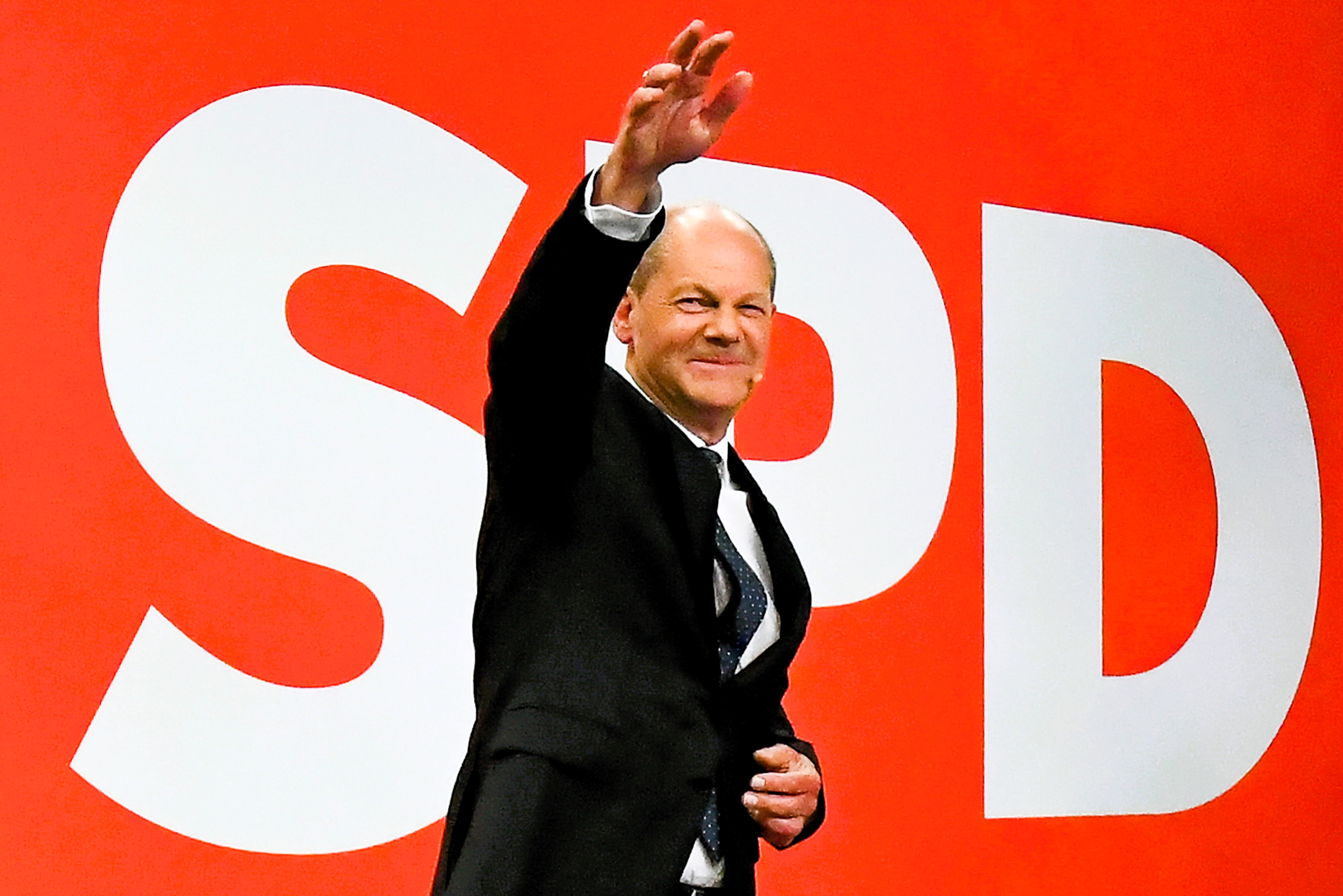 Wird Scholz doch Kanzler? SPD und Grüne steigen in den Umfragen nach dem Aus der Ampel-Koalition!