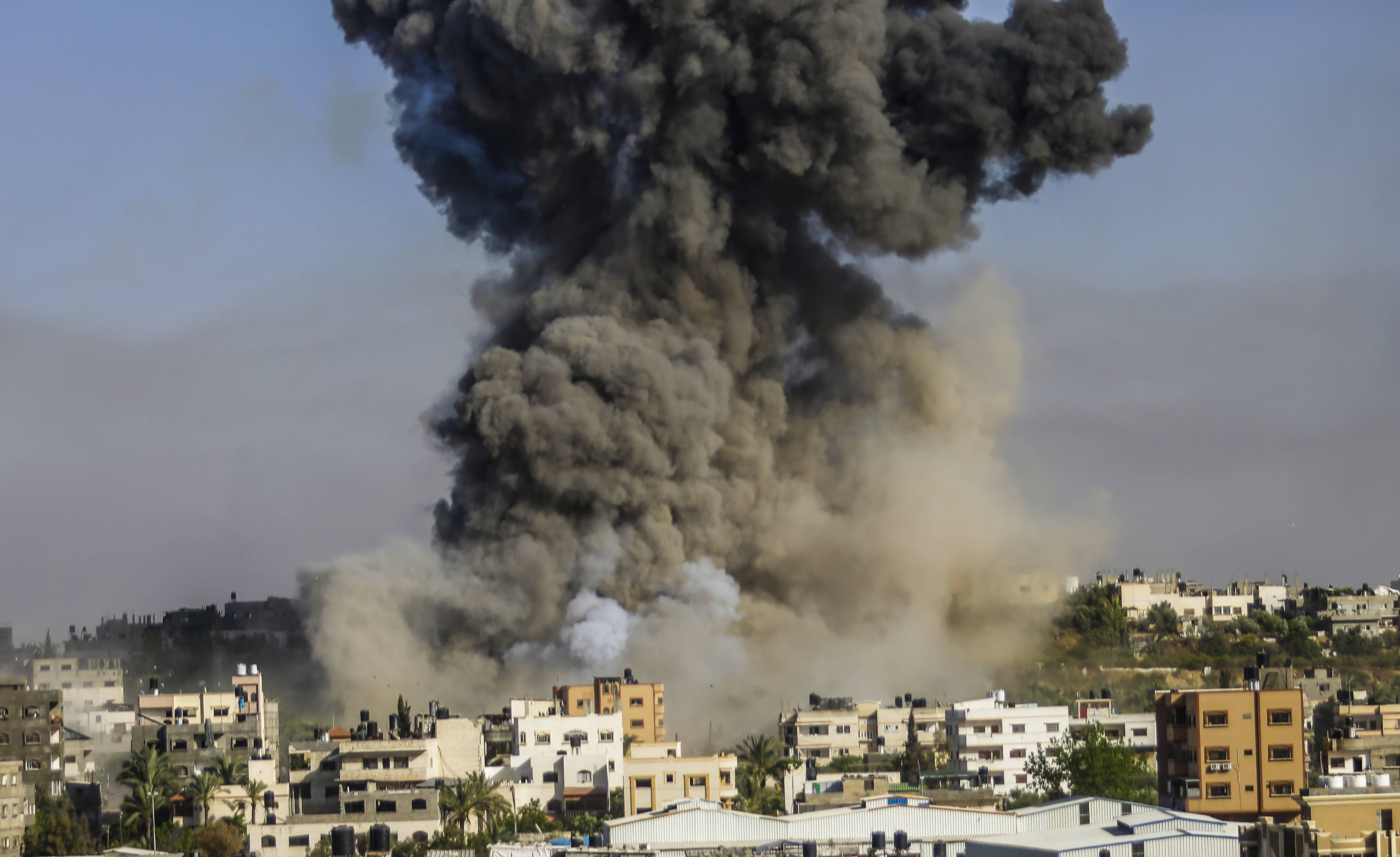 AMOKALARM! 7 Tote bei Angriff auf Synagoge!