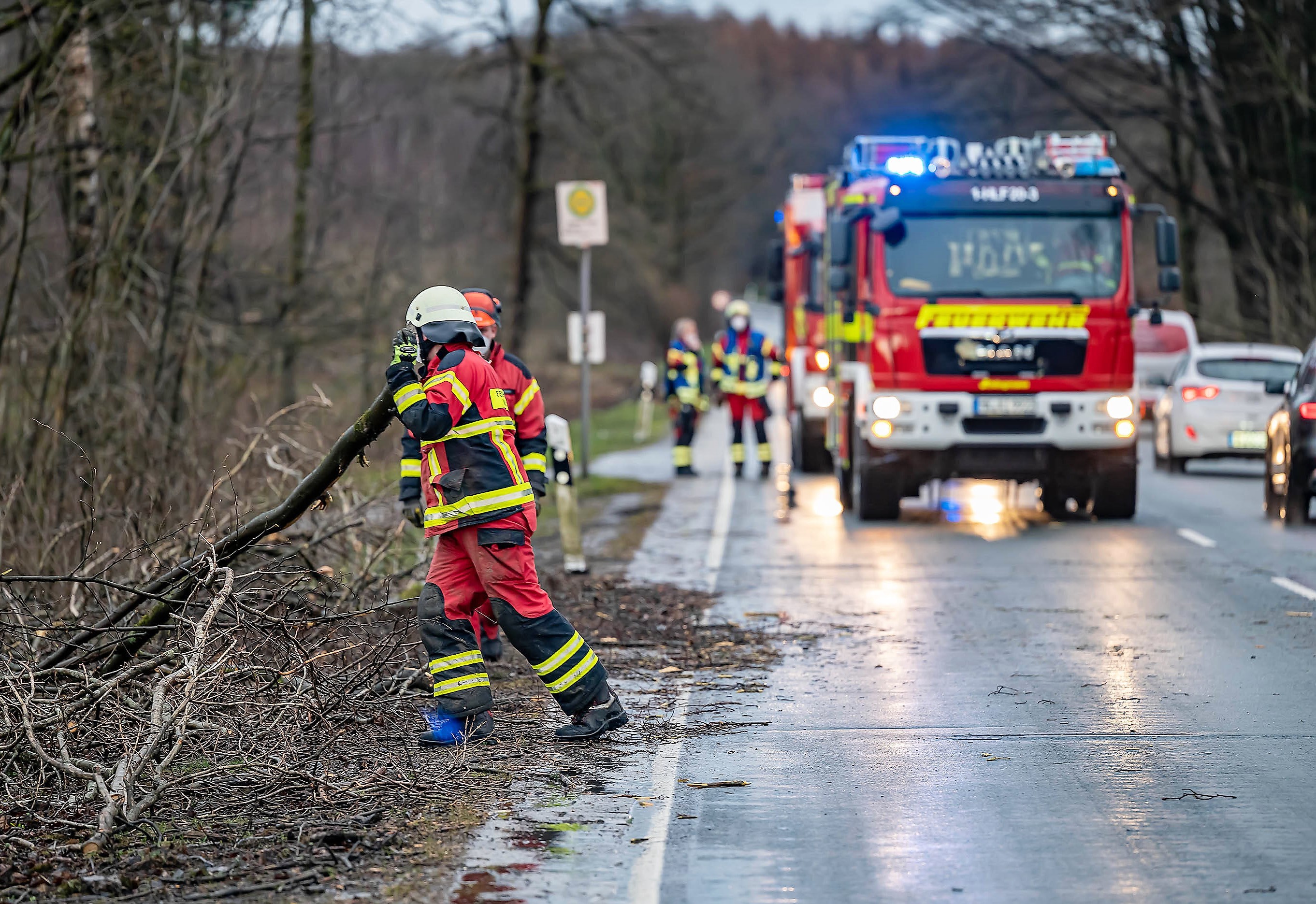 Alarmstufe Rot! Unwettergefahr noch nicht gebannt - Gewitter drohen die ganze Woche!