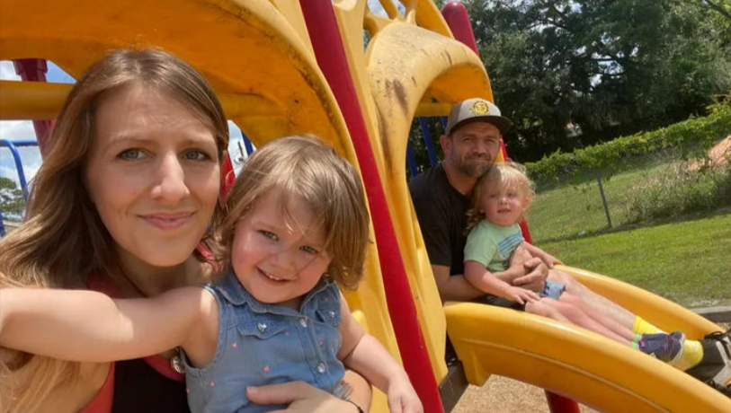 Trauer Zwillinge (4) ersticken in Spielzeugkiste! Sie waren eingeschlafen - schrecklicher Vorfall zerstört Familie!