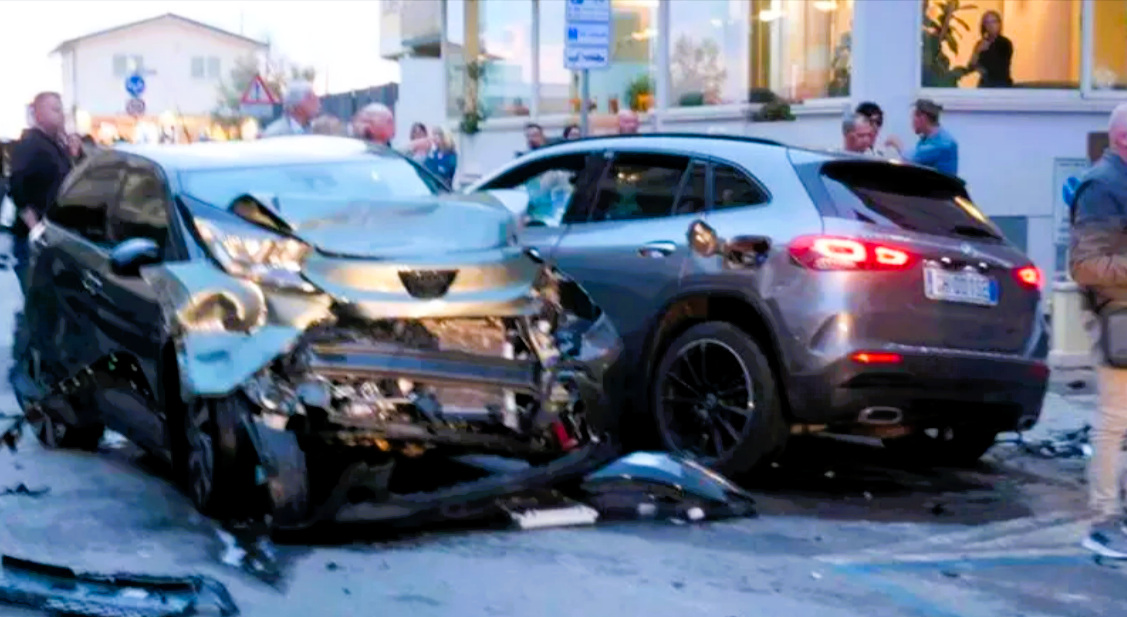 Auto rast in Schülergruppe! 2 Deutsche Mädchen tot - Schreckliches Ende einer Klassenfahrt!